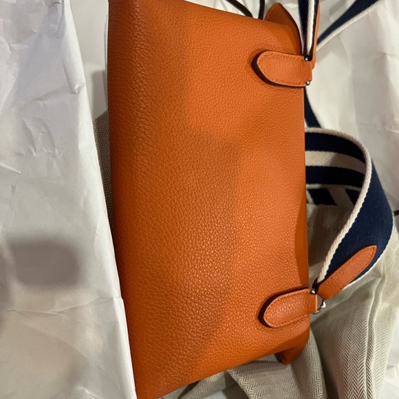 Hermes Vide Pouches Togo Calfskin purse. Orange with blue/white stripe strap - Picture 12 of 15
